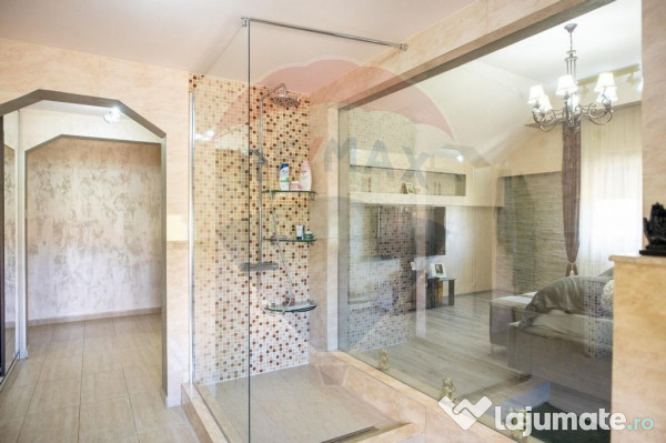 Casă / Vilă cu 5 camere de vânzare 