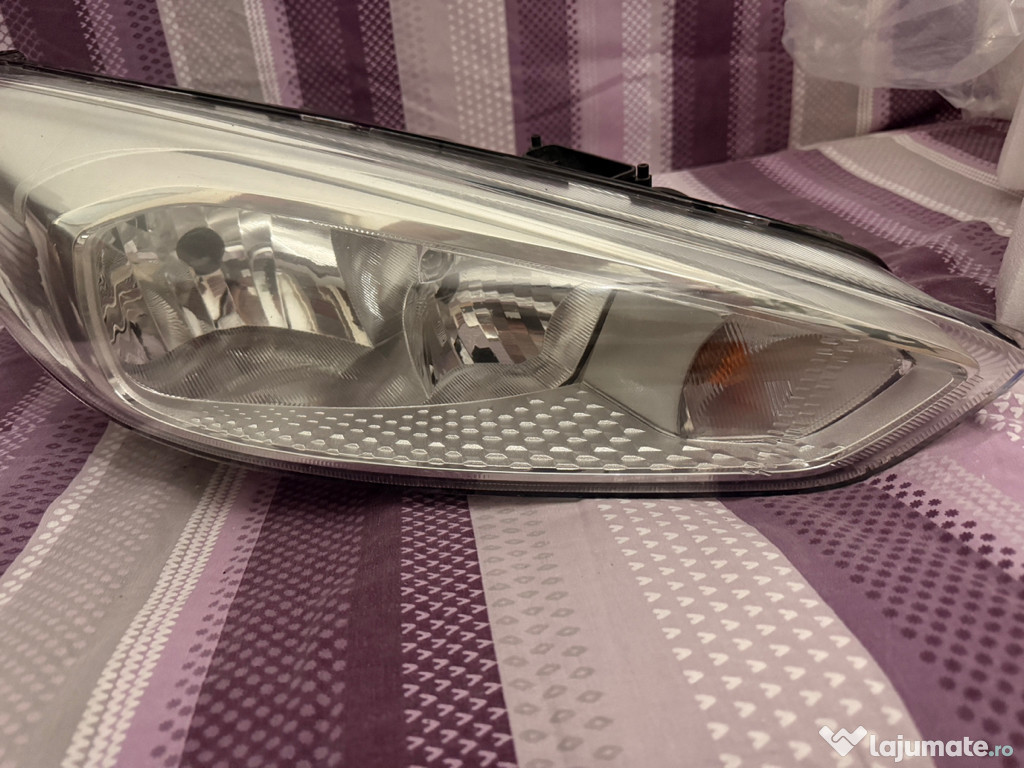 Faruri Ford Focus mk3.5 2017