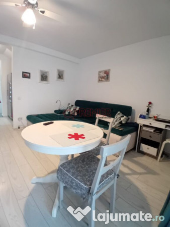 Casă înșiruită P+1+M - 4 camere - 2 terase - curte 