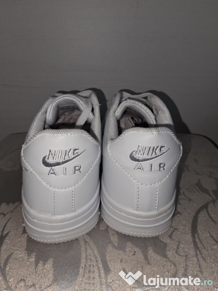 Sneakers Nike Air Force marimea 37,40 