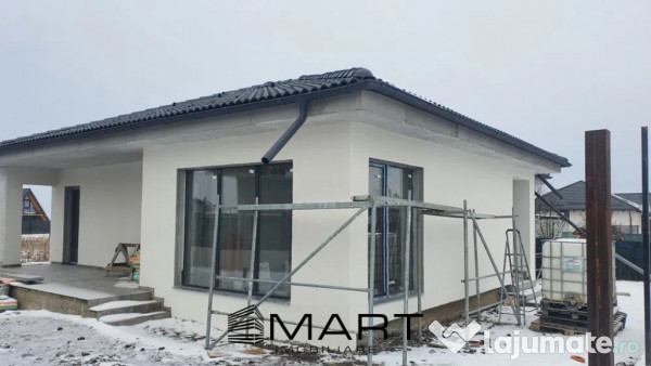 Casă modernă la cheie în Sânpetru