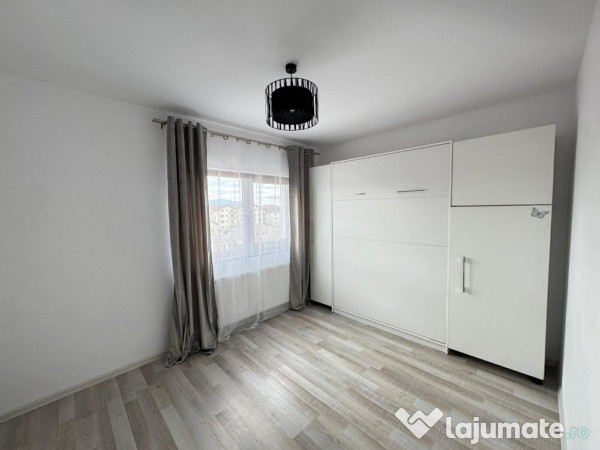 Apartament de 2 camere zona SANPETRU, 