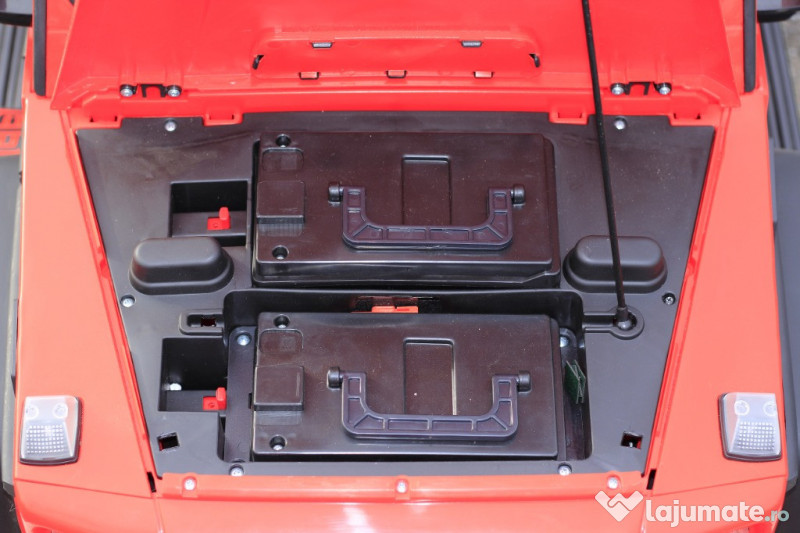 Masinuta electrica Mercedes G63 6x6 270W cu Scaun adult 