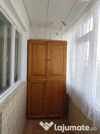 Apartament cu 3 camere in zona CIRESICA 