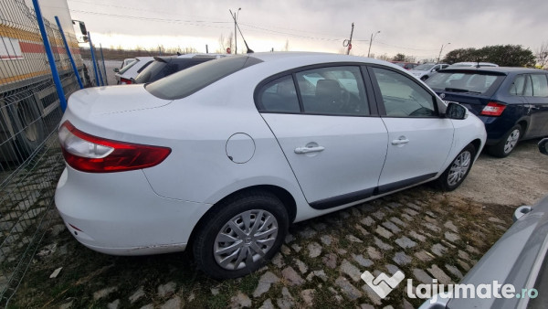 Renault Fluence 2016. benzina 1.6 i