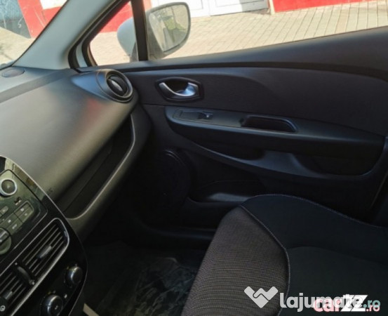 Renault Clio cu 60.000 km rulati
