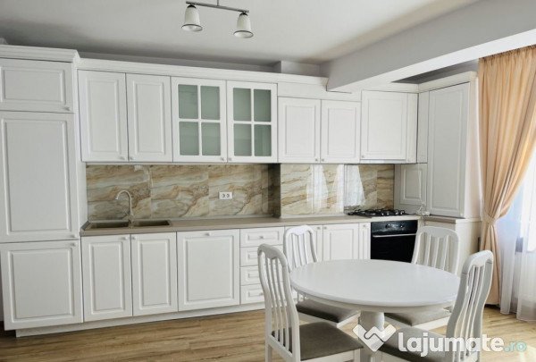 Apartament cu 3 camere, situat in Baneasa 