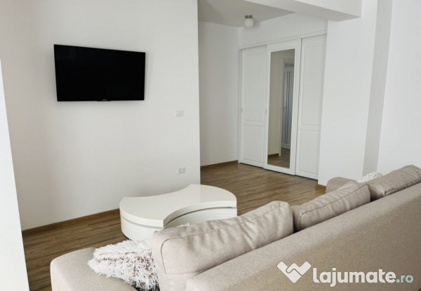 Apartament cu 3 camere, situat in Baneasa 