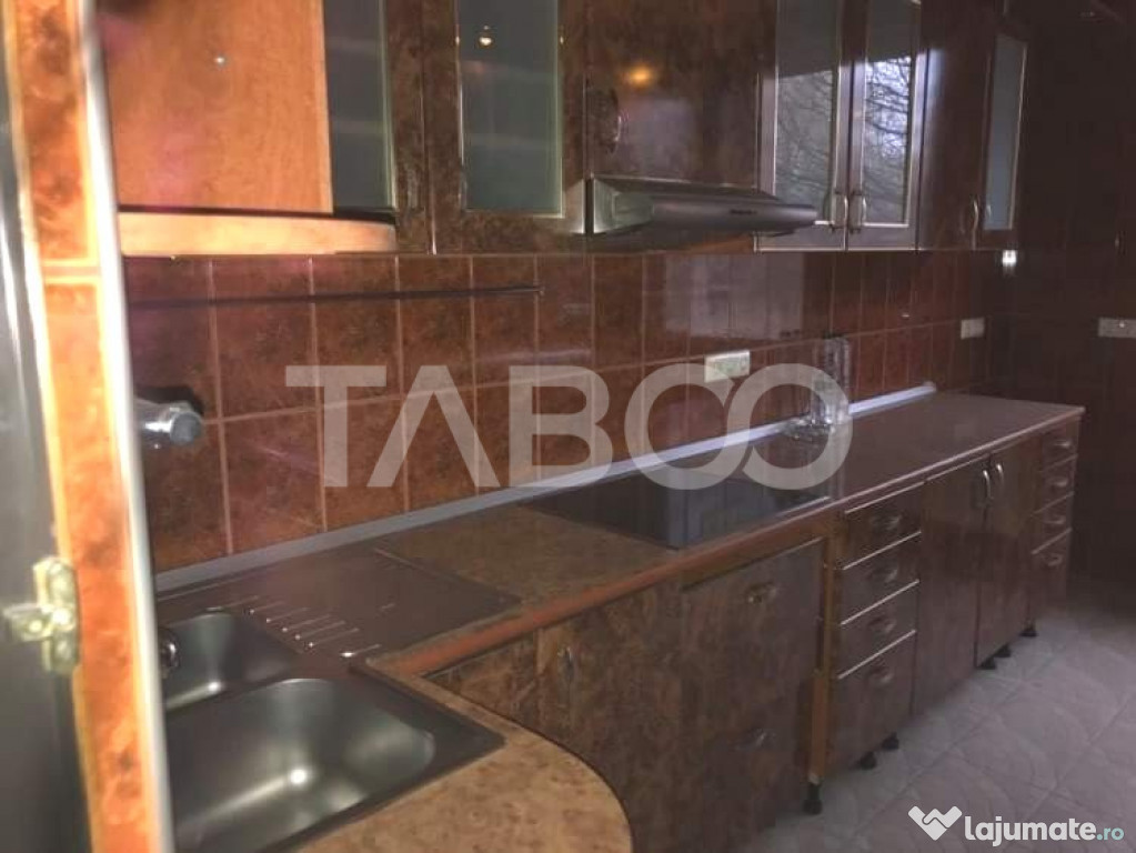Spatiu de birouri decomandat 4 incaperi generoase zona Terez 