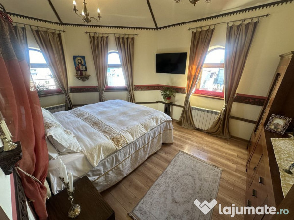 Apartament 4 camere zoma Piata Ovidiu - Peninsula 