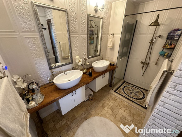 Apartament 4 camere zoma Piata Ovidiu - Peninsula 