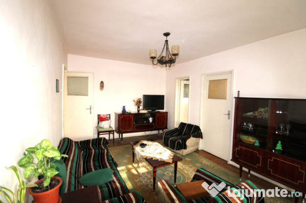 Apartament cu 3 camere in Micro 19 la Parma 