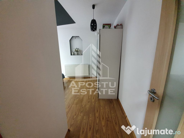 Apartament pe 4 camere, renovat complet la curte comuna i... 