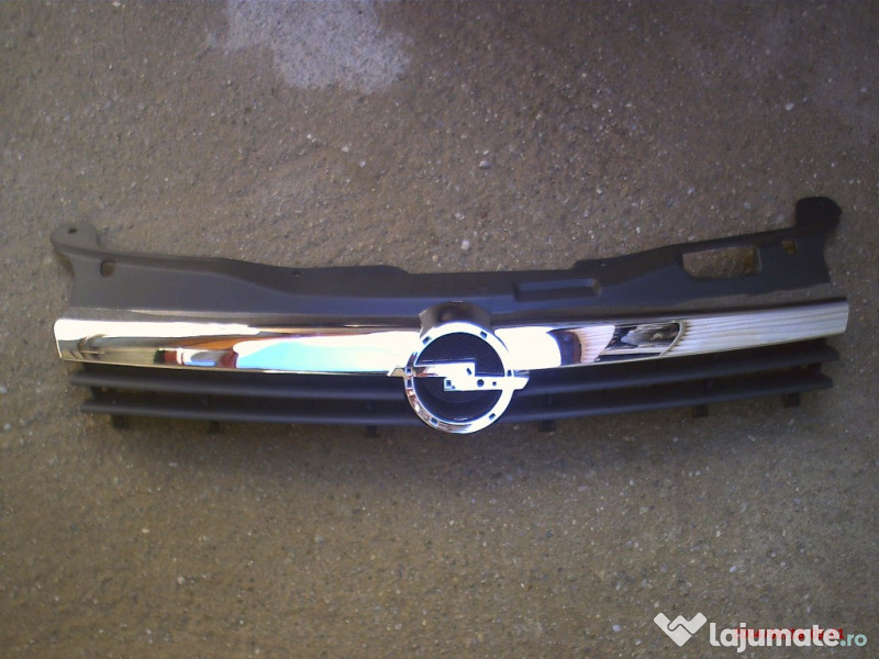 Grila radiator Opel Astra H