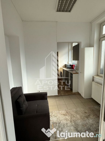 Apartament la casa cu 2 camere, loc de parcare, zona Tele... 