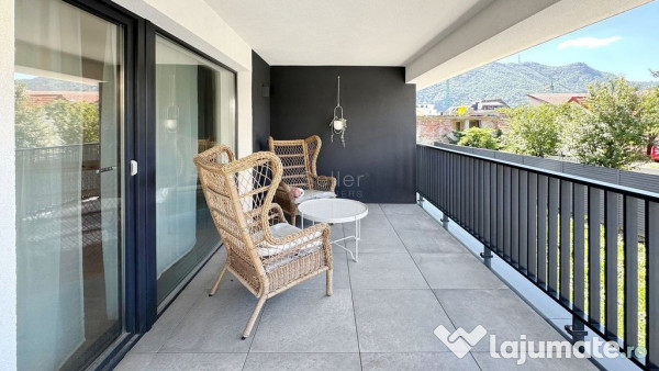 Prima Inchiriere - Cosmopolit 