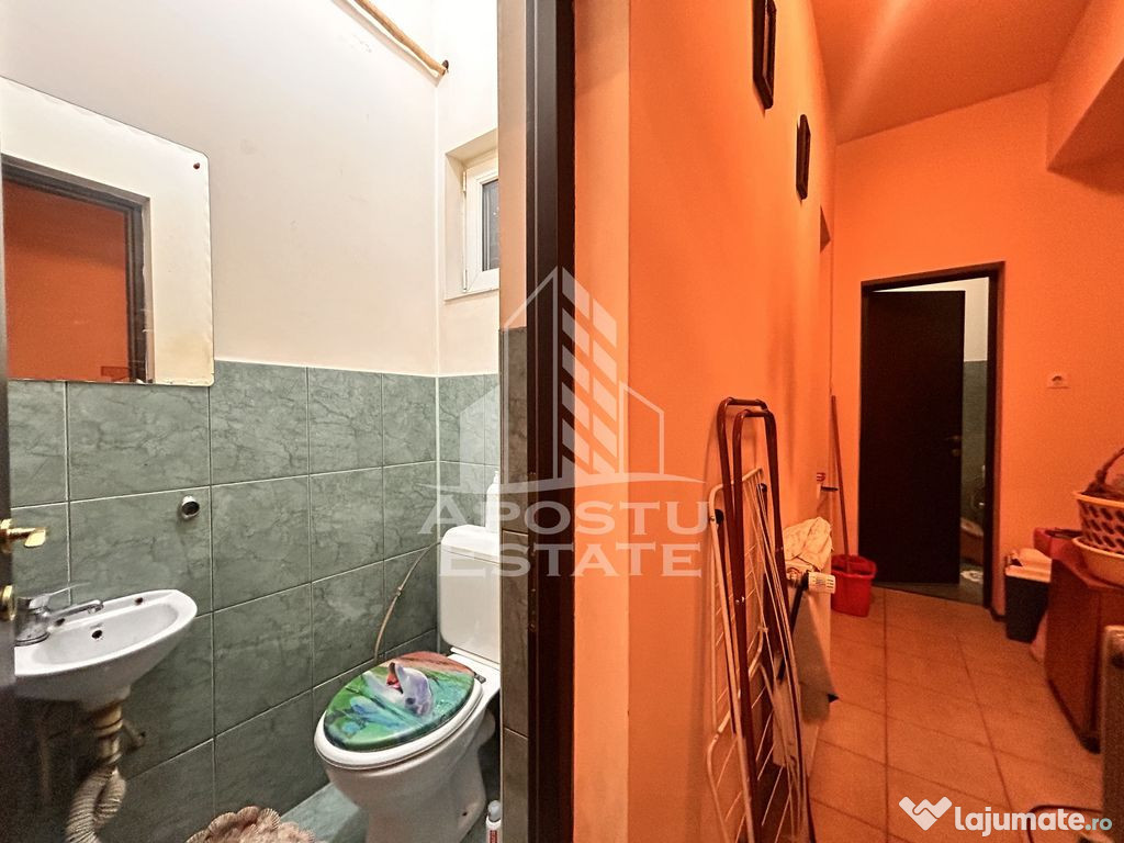 Apartament spațios 4 camere, 2 băi, parteer inalt în P... 
