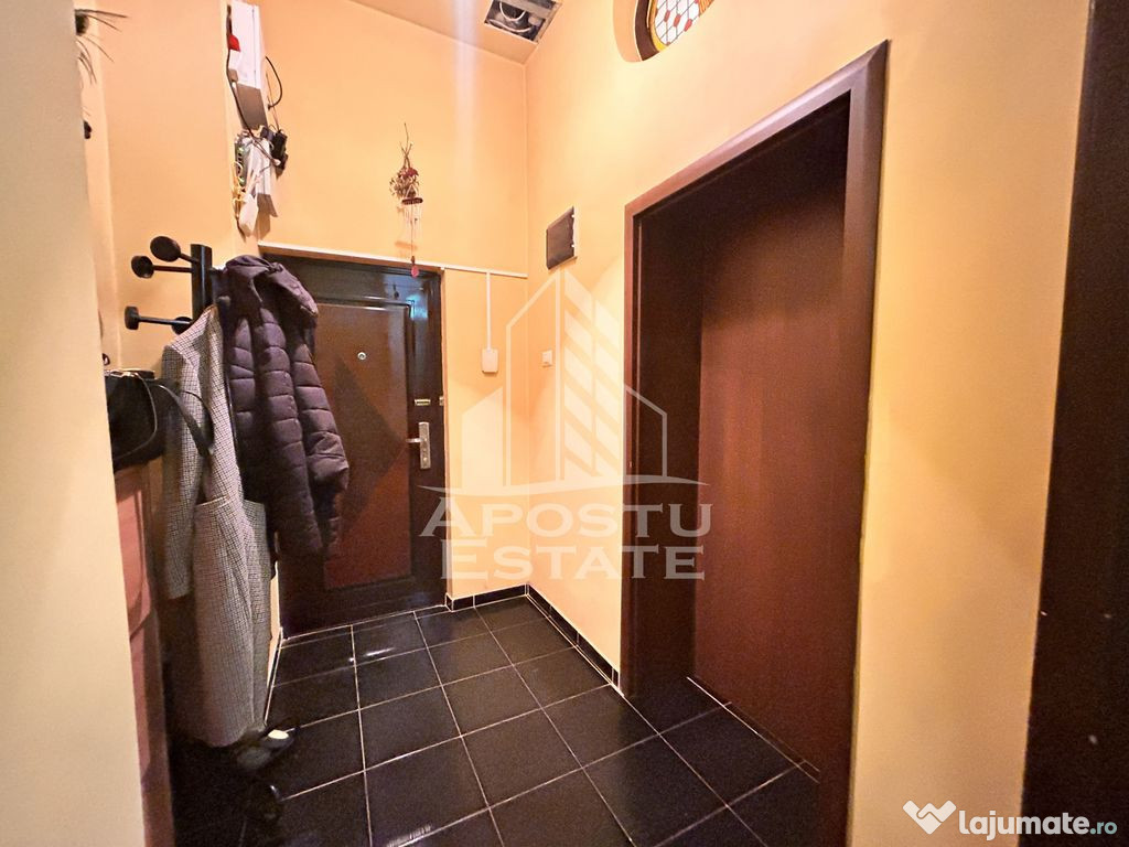 Apartament spațios 4 camere, 2 băi, parteer inalt în P... 