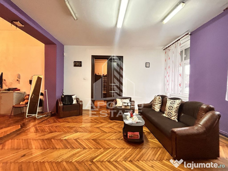 Apartament spațios 4 camere, 2 băi, parteer inalt în P... 