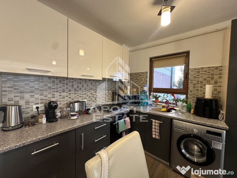 Apartament cu 3 camere și 2 băi în Giroc la asfalt. 