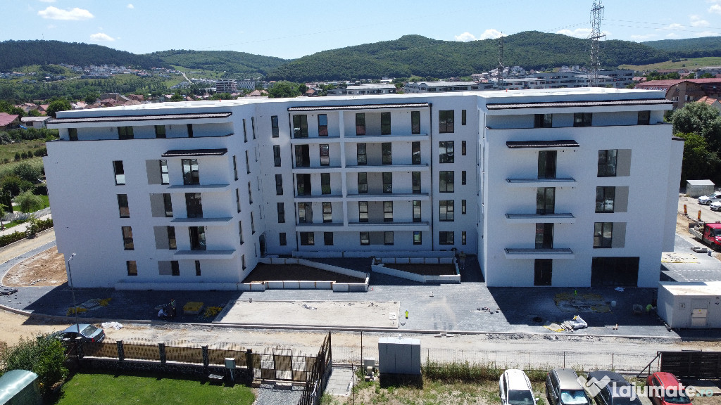 Penthouse,4 camere. finisat, Floresti