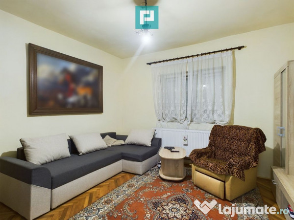 Casă cu 4 camere + anexe în Șofronea