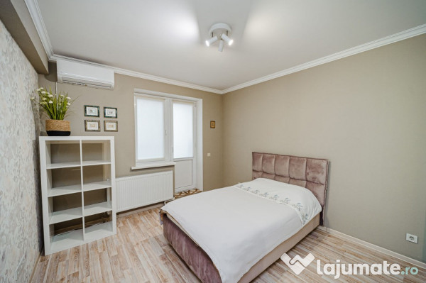 Apartament cu 3 camere de vanzare 
