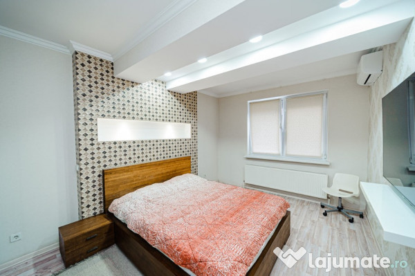 Apartament cu 3 camere de vanzare 