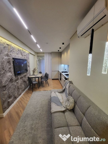 Va propunem spre inchiriere un apartament situat in zona Carierei 