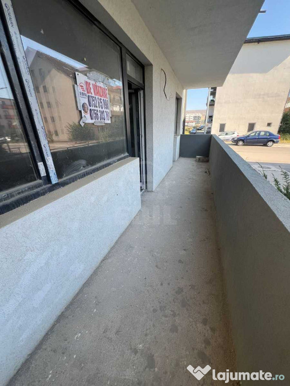 APARTAMENT SEMIDECOMANDAT