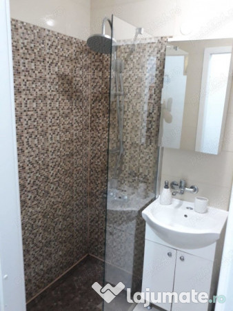 Se inchiriaza apartament in zona Racadau 