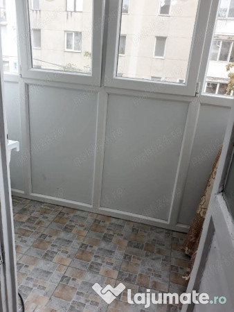 Se inchiriaza apartament in zona Racadau 