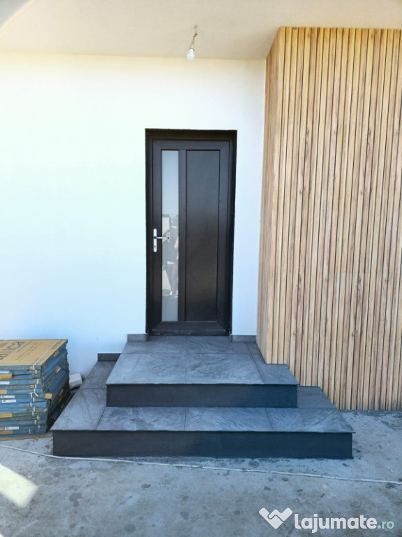 Casa individuala 4 CAMERE/700 M de Blv./Com.Berceni/COMISION 0 %