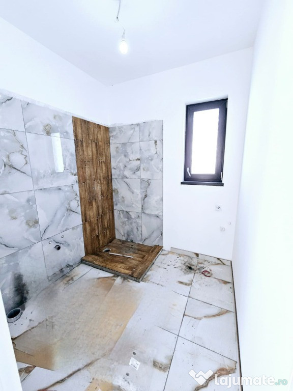 Casa individuala 4 CAMERE/700 M de Blv./Com.Berceni/COMISION 0 %