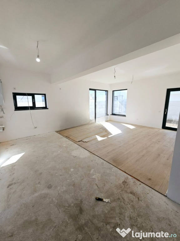 Casa individuala 4 CAMERE/700 M de Blv./Com.Berceni/COMISION 0 %