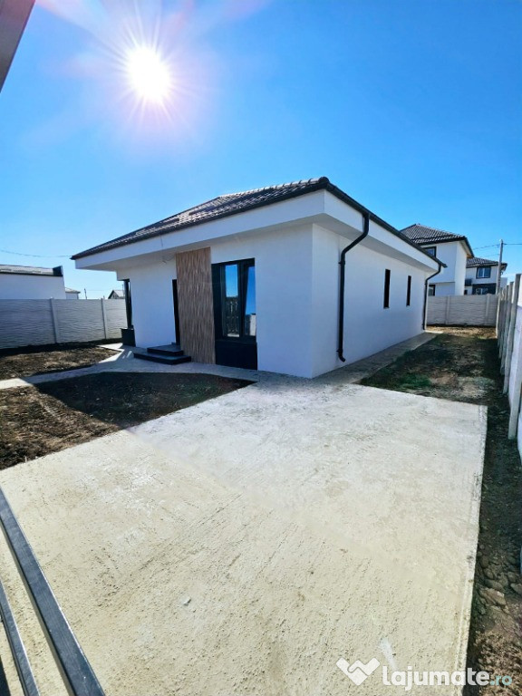 Casa individuala 4 CAMERE/700 M de Blv./Com.Berceni/COMISION 0 %