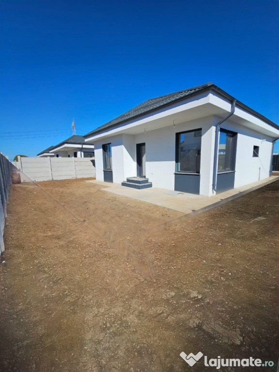 Casa individuala 4 CAMERE/700 M de Blv./Com.Berceni/COMISION 0 %