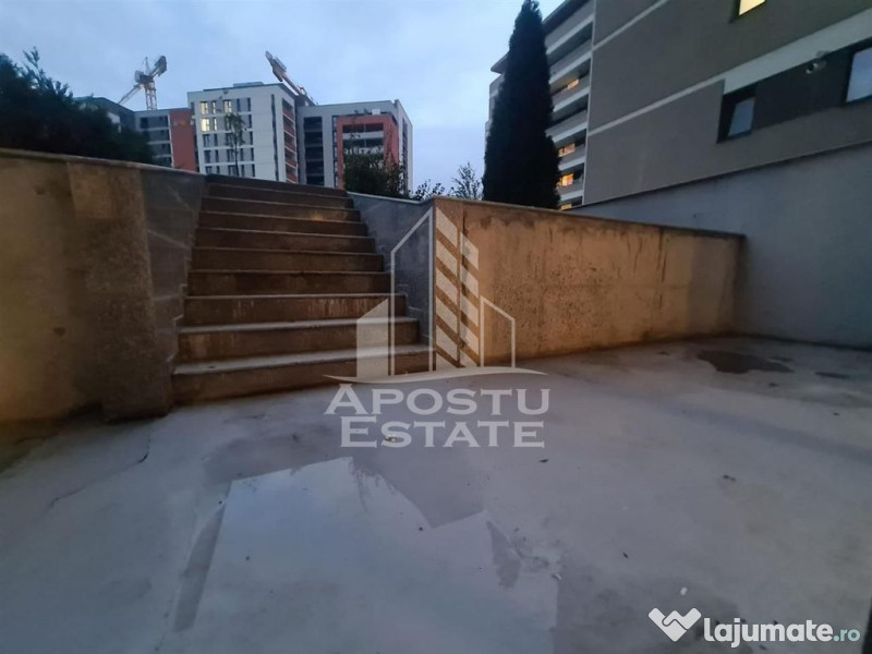 SAD, demisol, 2 locuri de parcare, in zona Aradului 