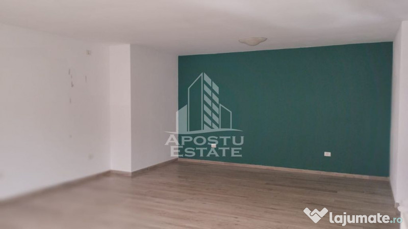 SAD, demisol, 2 locuri de parcare, in zona Aradului 