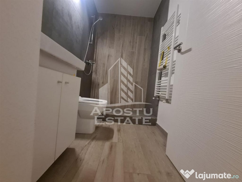 SAD, demisol, 2 locuri de parcare, in zona Aradului 