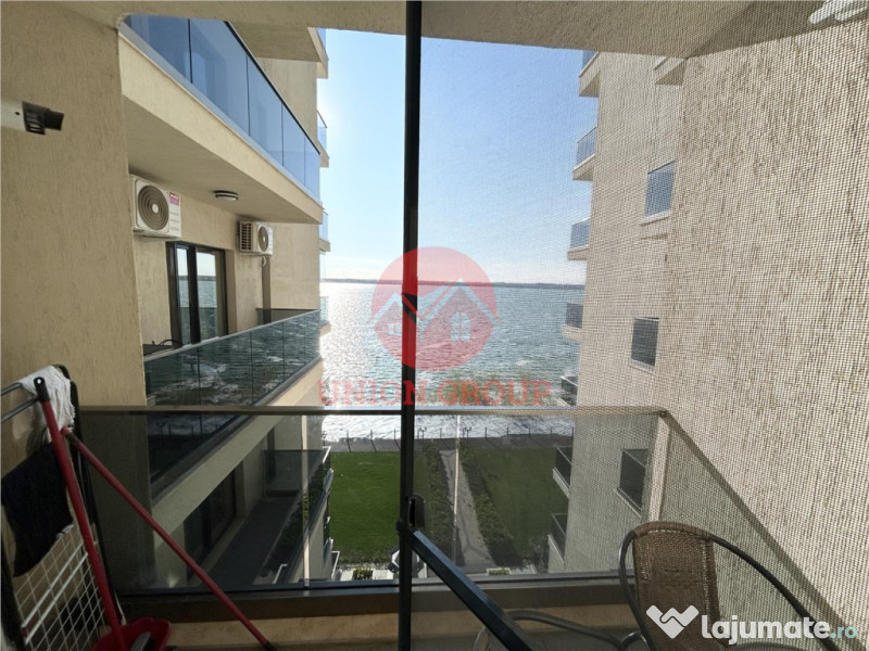 Studio Modern in Solid Residence Butoaie cu Vedere Superba l