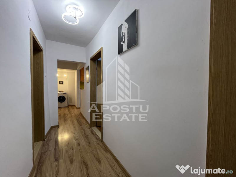Apartament cu 3 camere, decomandat, etajul 1, zona Sagului