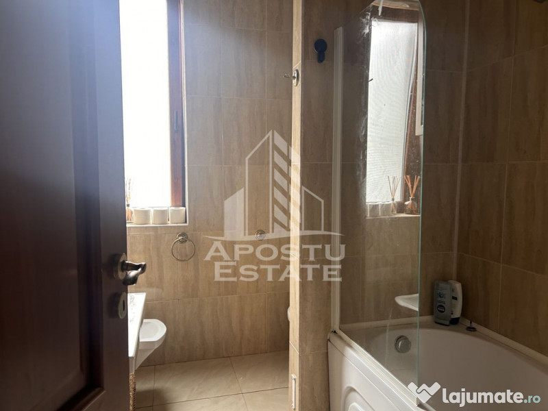 Apartament 3 camere open space, renovat, cu garaj in zona...