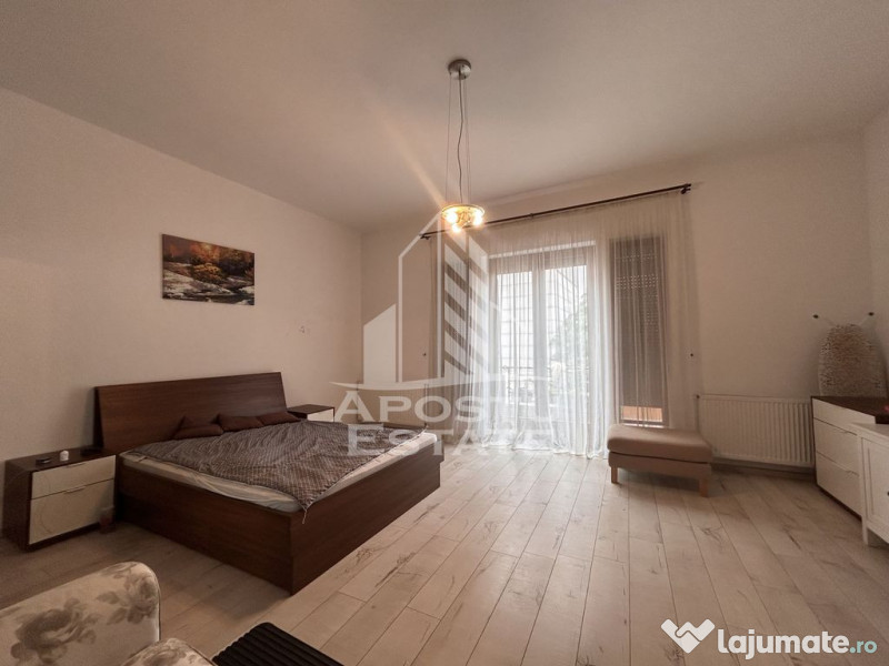 Apartament 3 camere open space, renovat, cu garaj in zona...