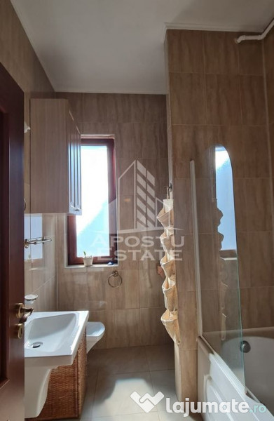 Apartament 3 camere open space, renovat, cu garaj in zona...