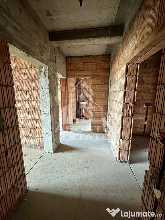 Apartament cu 2 camere, pod propriu, zona Planetelor, Giroc 