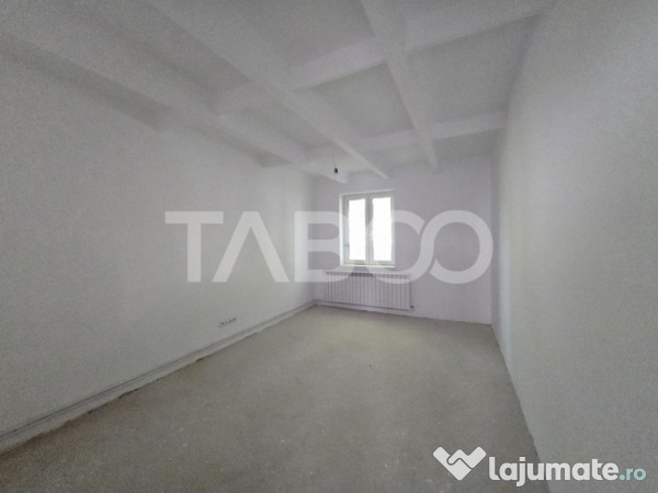 Apartament de vanzare decomandat 48mp 2 camere zona Turnisor 