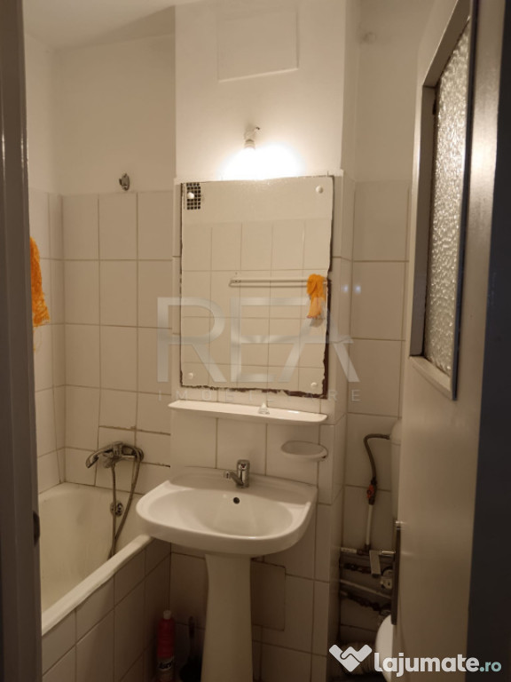 3 camere, Titan, decomandat, metrou, anvelopat 