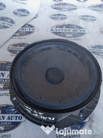 Boxa stanga spate Volkswagen Golf 6