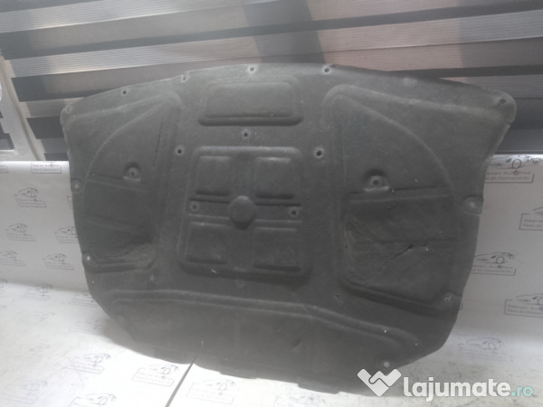 P&acirc;sla capotă BMW F10 2011